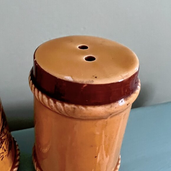 Idaho Fishing 70's Stein Style Salt & Pepper Shaker Set | Retro Kitchenware - Picture 10 of 13